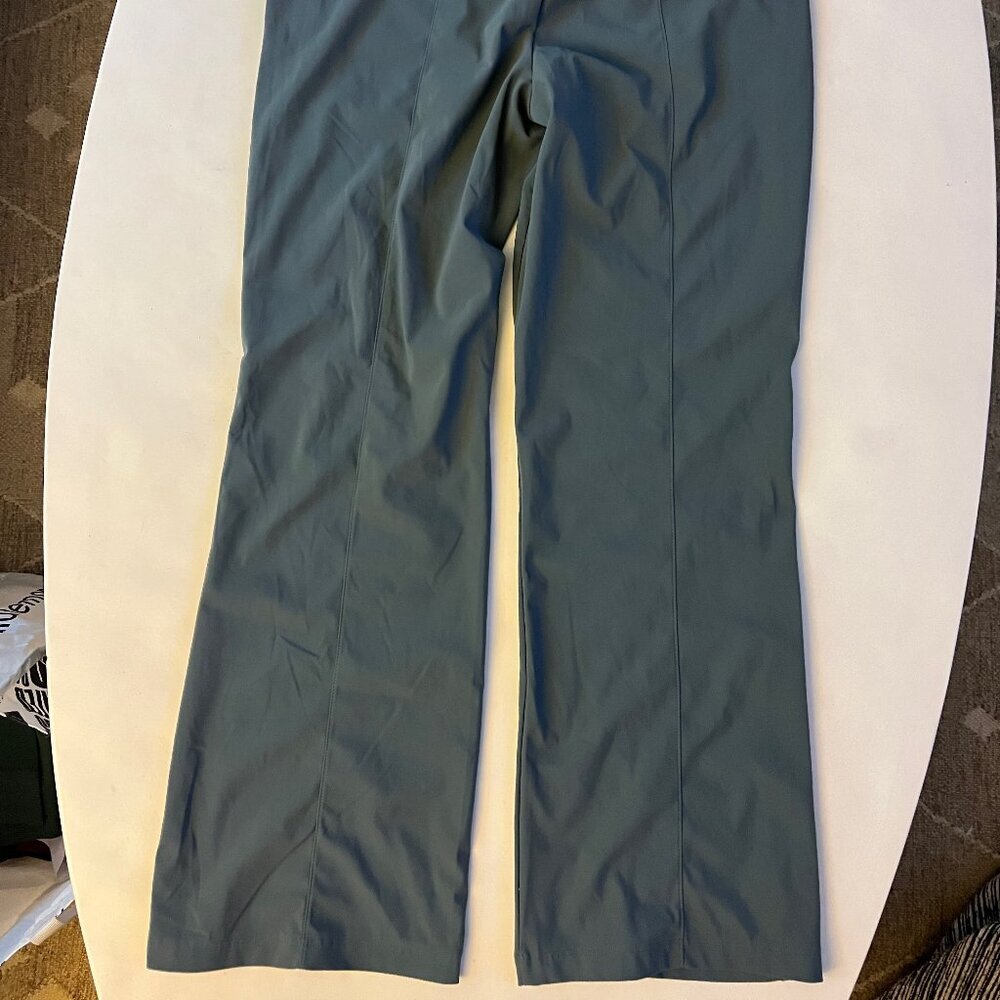 Athleta Cosmic Kick Flare Pull On Pocket Pants Dusty Blue Size 4 / Medium $128 - Picture 4 of 7